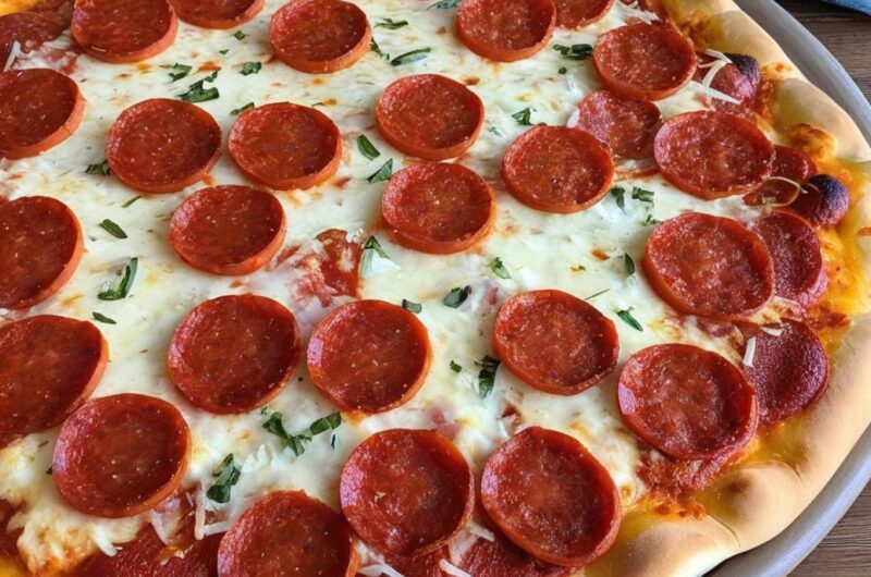 Homemade Pepperoni Pizza: Easy Step-by-Step Recipe