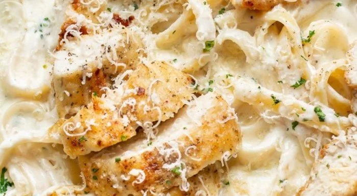 Creamy Chicken Fettuccine Alfredo