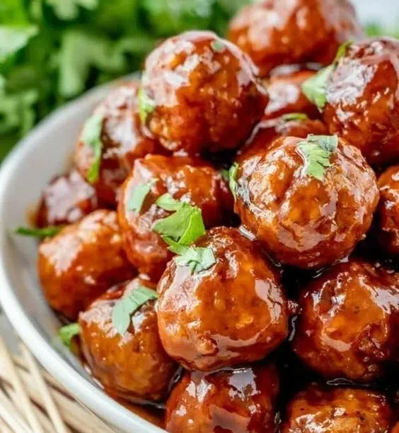 Delicious Super Bowl recipes for game day snacks and meals